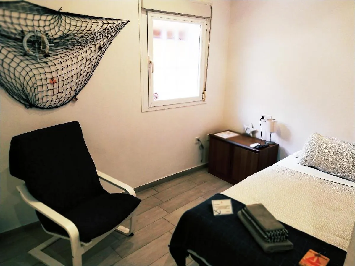 Hostal Casa Nautilus Cádiz 0*,